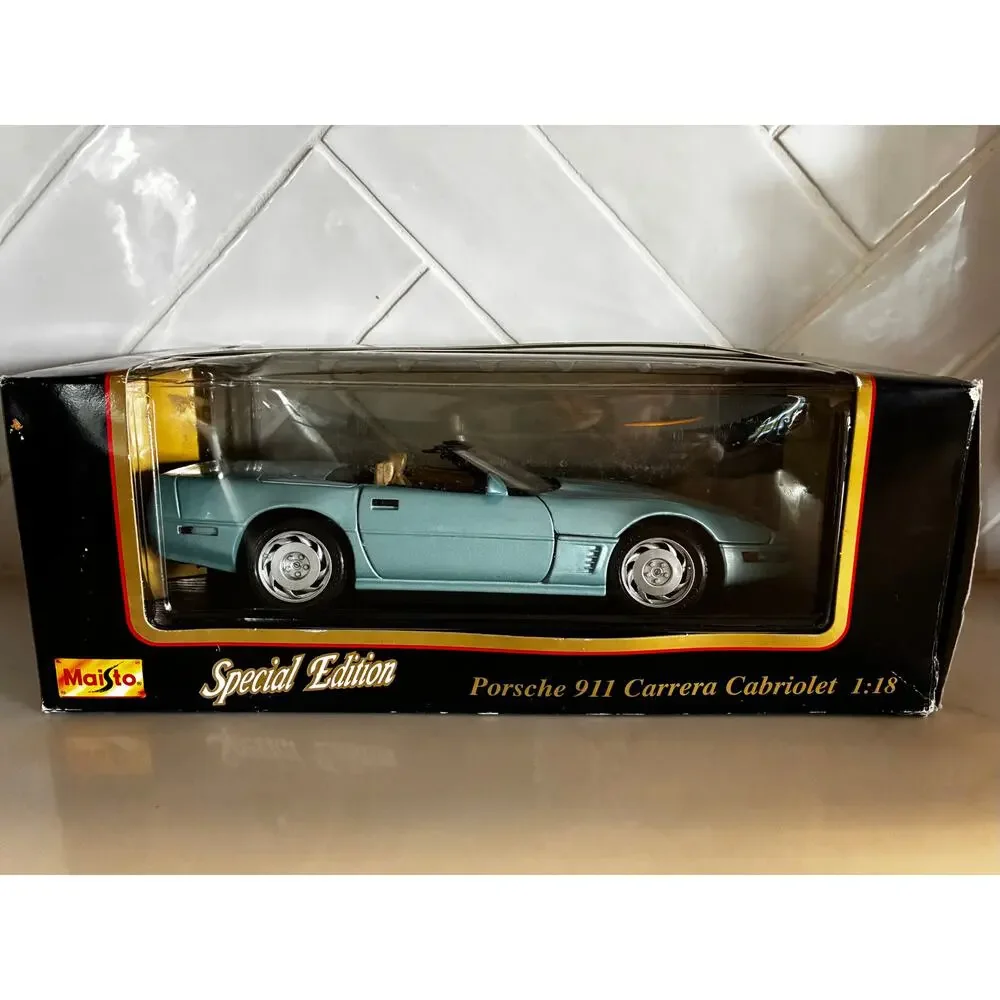 Maisto Special Edition 1996 Blue Corvette 1:18 Model Car Fathers Day read